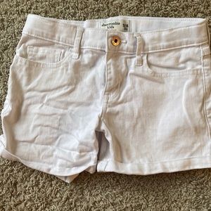 White Abercrombie kid midi shorts hardly worn
